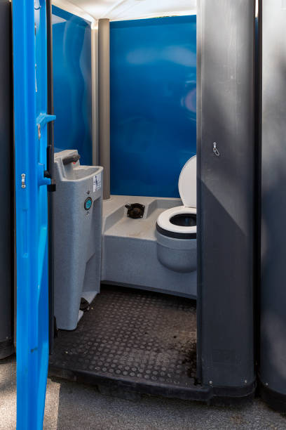 Best High-end porta potty rental  in Halstead, KS