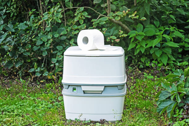 Best Portable toilet rental cost  in Halstead, KS